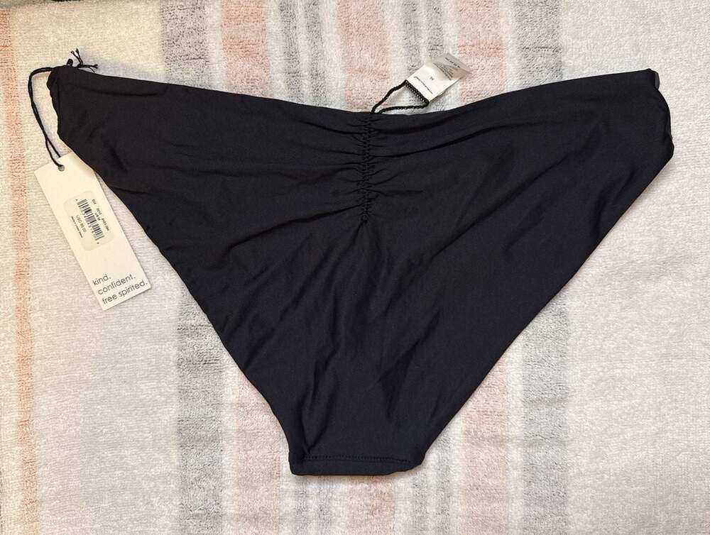 Unsubscribed Black Ruched Back Bikini Swim Bottom Size M NWT - Picture 3 of 3
